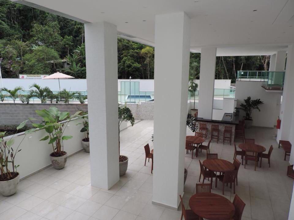 Excelente Opcao De Apartamento Em Ubatuba-Spアパートメント エクステリア 写真